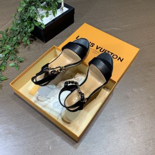 Xăng đan đế xuồng cao cấp