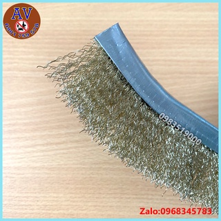 Bàn chải sắt đánh rỉ màu đỏ