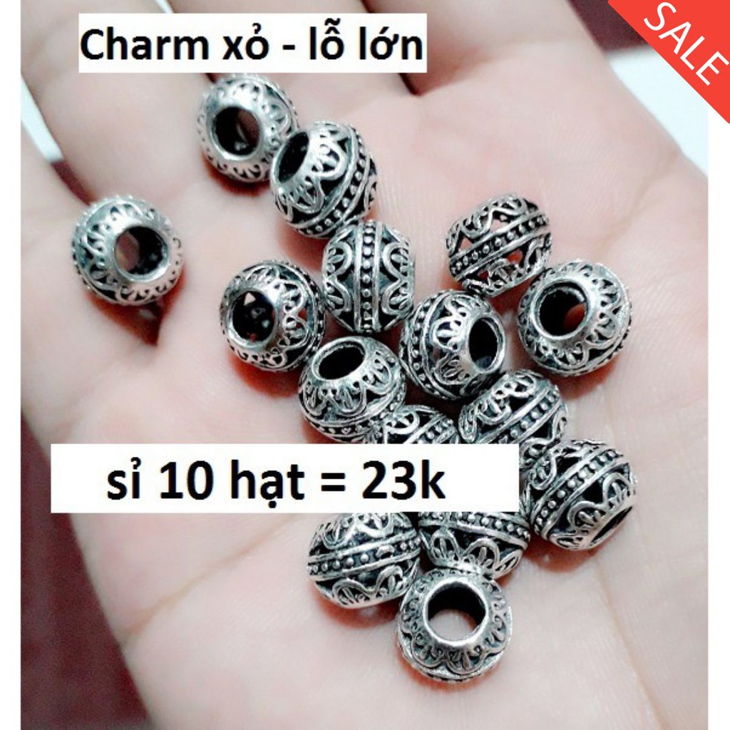 Charm xỏ hoa văn - lỗ lớn : 1 gói 10 hạt = 23k [ Charm sỉ TPHCM ]