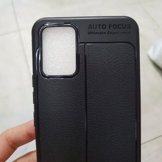 Ốp Vivo V20 dẻo đen vân da