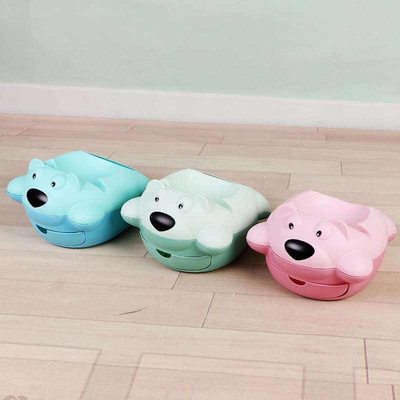 Khay để hạt, hoa quả, đồ ăn kiêm để vỏ và giá đỡ điện thoại hình con heo 3in1 (giao màu ngẫu nhiên)