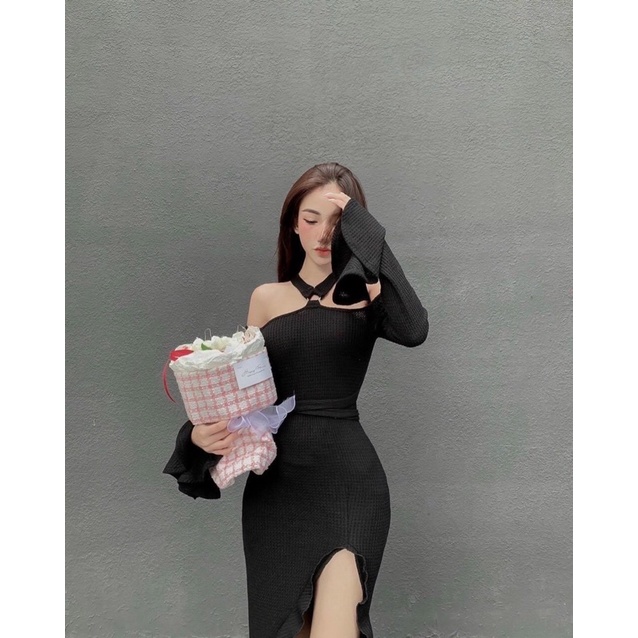 Đầm Maxi Dây Cổ Phối Tay Loe Xẻ Tà Hot Girl - Colory Shop