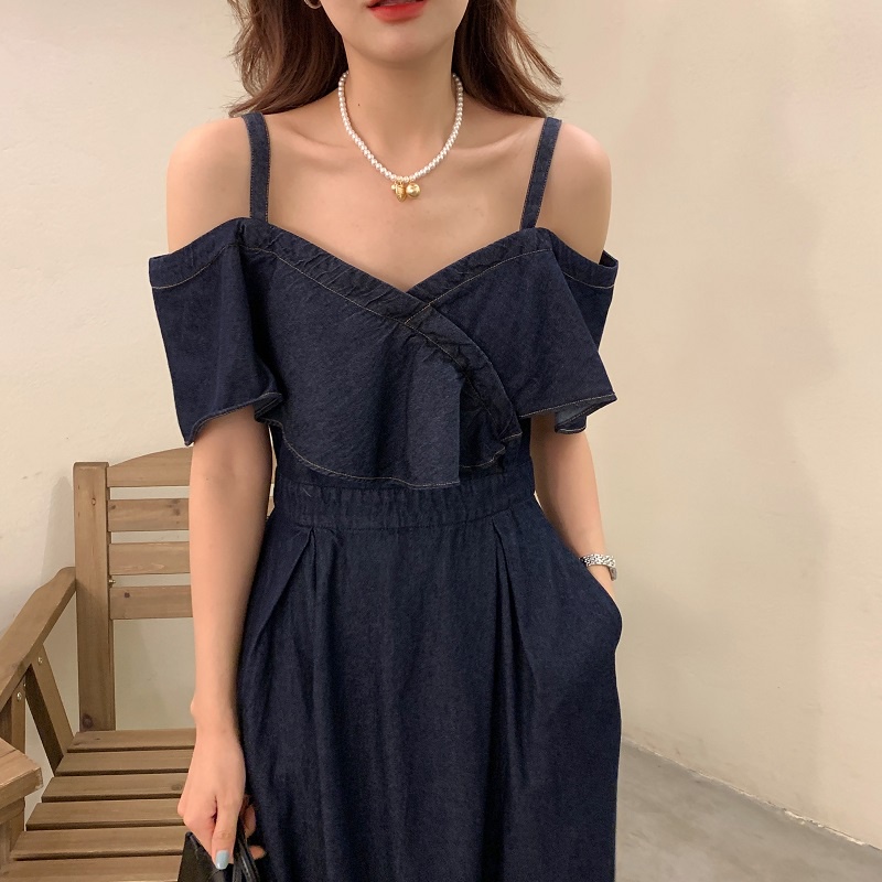 Đầm Denim Hai Dây Trễ Vai Dáng Dài 51528