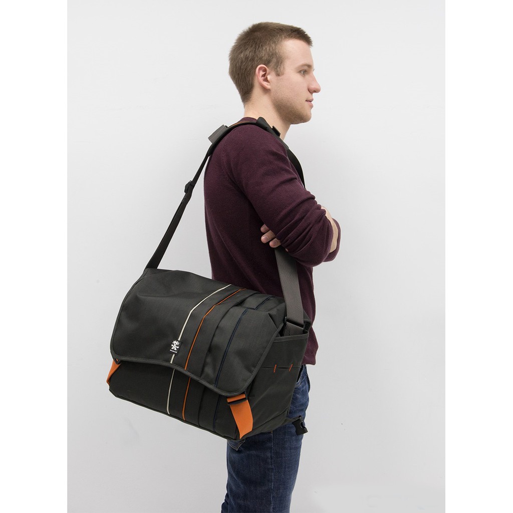 Túi đựng máy ảnh Crumpler Jackpack 9000 (Có ngăn đựng laptop)