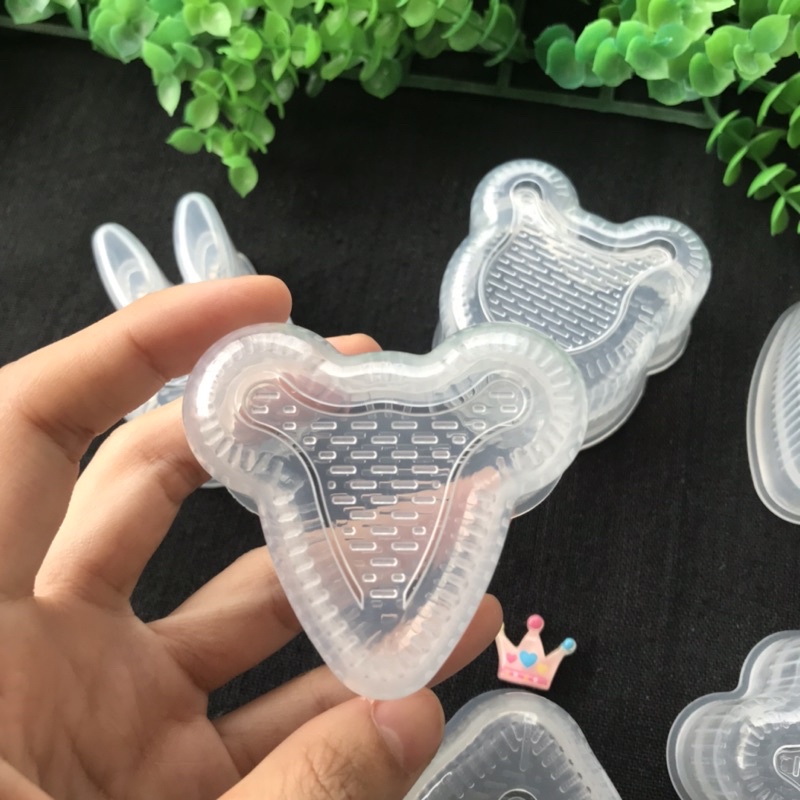 Set 6 khuôn nén cơm hình ngộ nghĩnh kèm thìa tặng