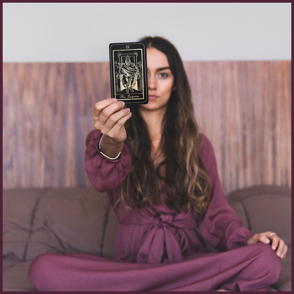 Bộ Bài Tarot 78 Lá Tiếng Anh Luna Somnia
