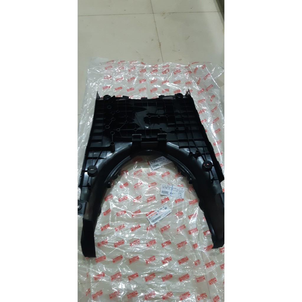 Sàn để chân Nozza Yamaha - Đen