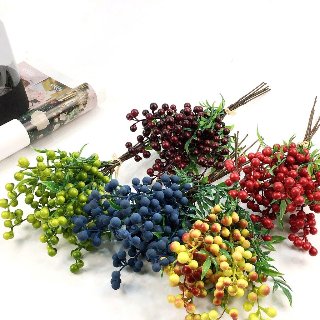 Nhánh Cây Berry Nhân Tạo Bằng Xốp Dùng Trang Trí Giáng Sinh