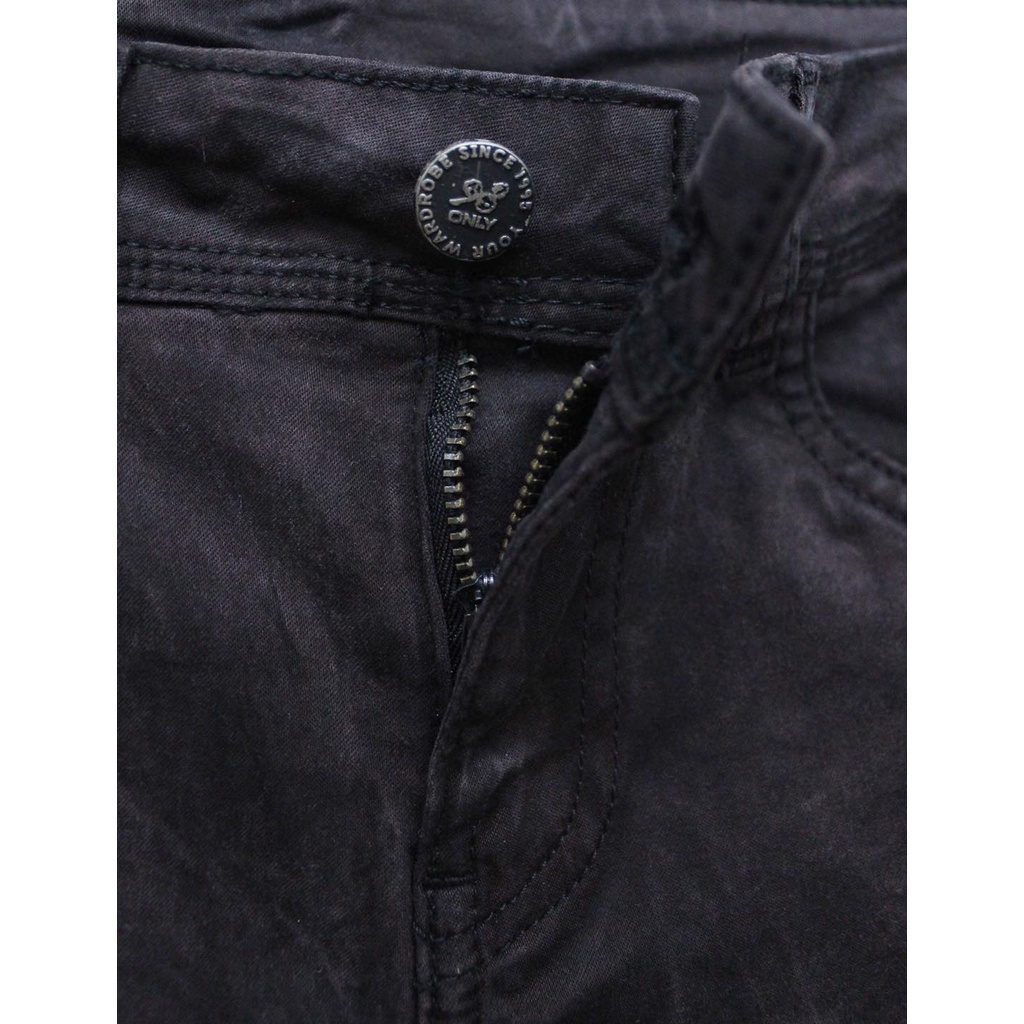 Q8771 - Quần jean Skinny xuất, trơn