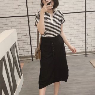 Áo phông kẻ cổ bẻ
