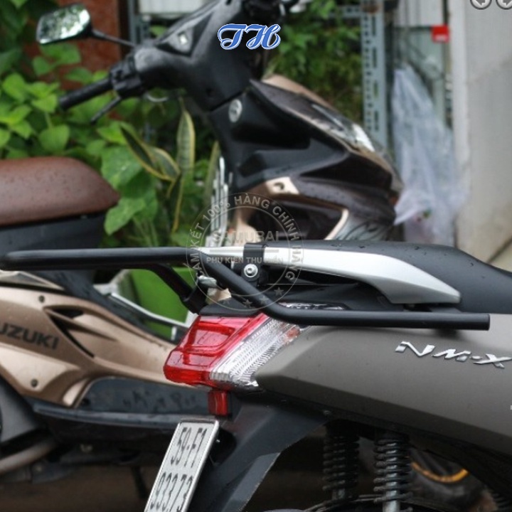 Baga sau givi cho xe NMAX150 dùng gắn thùng sau hoặc chở đồ - hàng chính hãng