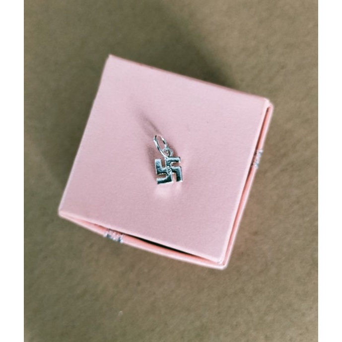 Charm bạc 925 chữ Vạn may mắn tài lộc vĩnh viễn bảo hành