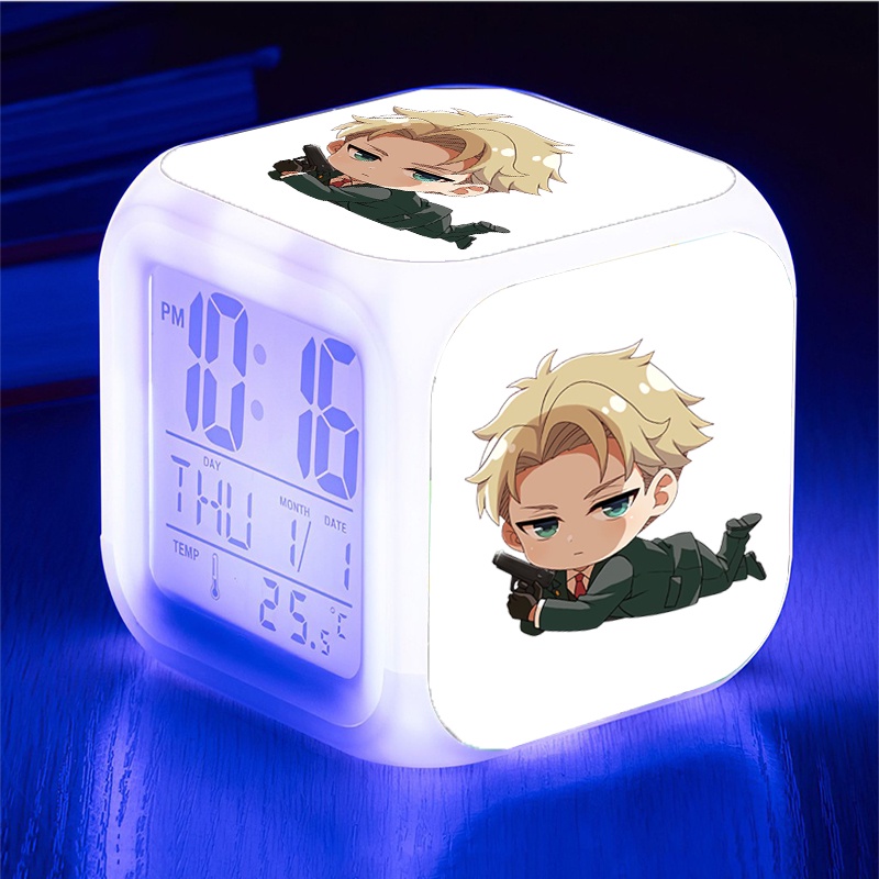 Đồng hồ báo thức để bàn in hình SPY x Family ver nằm gia đình điệp viên anime chibi dễ thương xinh xắn đèn LED đổi màu