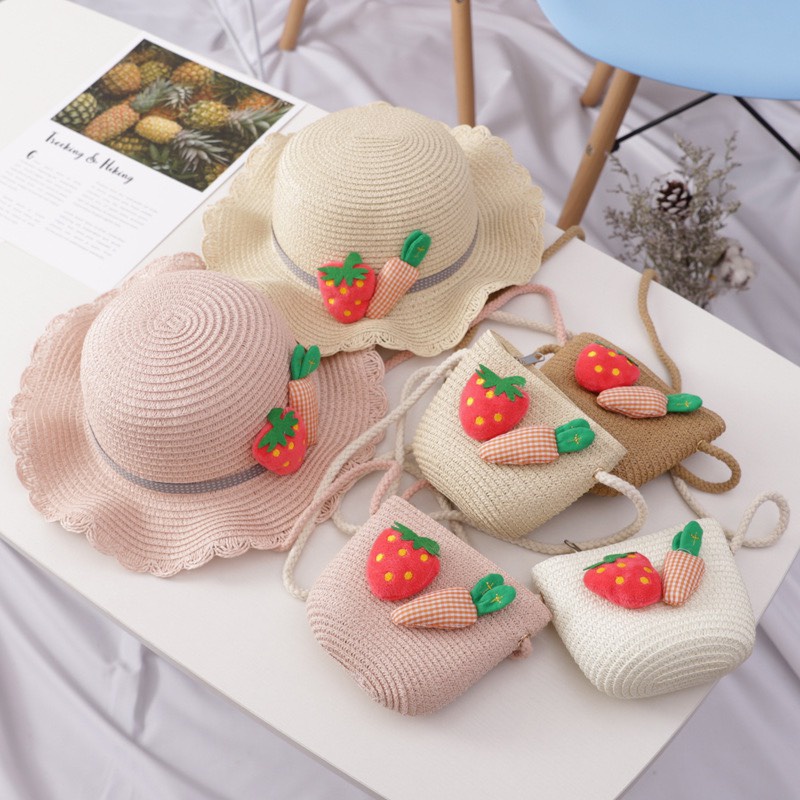 SET NÓN VÀ TÚI CÓI HÌNH QUẢ DÂU TÂY CÀ RỐT THỎ CHO BÉ MÙA HÈ ĐI BIỂN,ĐI CHƠI- XINH XẮN NHIỀU MÀU