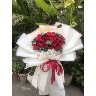 bó bông sáp đỏ đô giao TPHCM ( vui lòng nhắn tin trước khi đặt)