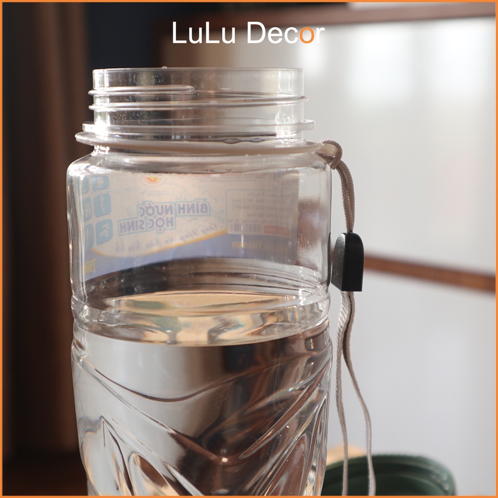 Bình Nước Học Sinh Việt Nhật 750ml - Bình Nước Thể Thao Có Quai Dù Treo Tiện Lợi