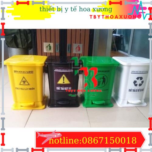 Thùng rác nhựa y tế chân đạp đựng chất thải 15L