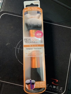 🌰Cọ phấn má REAL TECHNIQUES Retractable Bronzer - Mỹ🌰