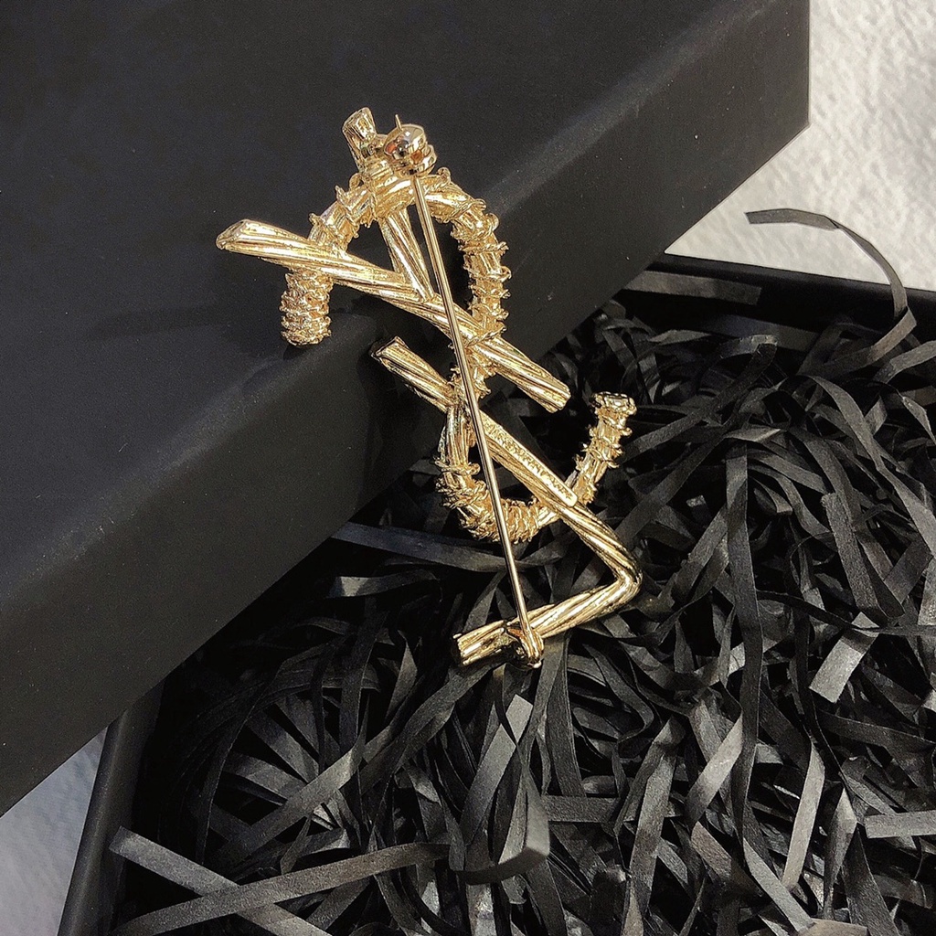 Ysl Trâm Cài Áo Hình Chữ Cái Đính Ngọc Trai Thời Trang