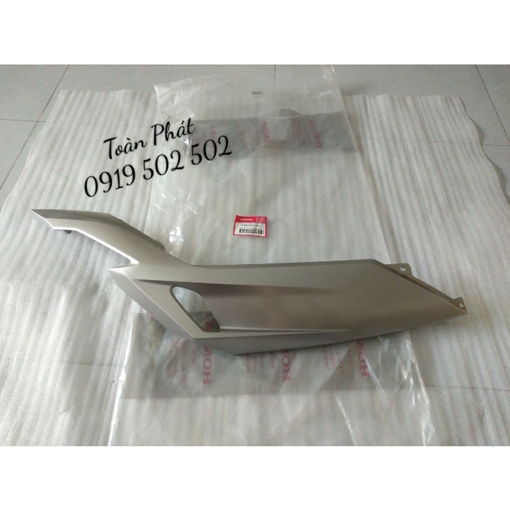 LƯỜN DƯỚI - BỤNG BỢ GẦM MÀU BẠC BÊN PHẢI - 64350K59A70ZF - VARIO 125/150 2019 CHÍNH HÃNG HONDA INDONESIA