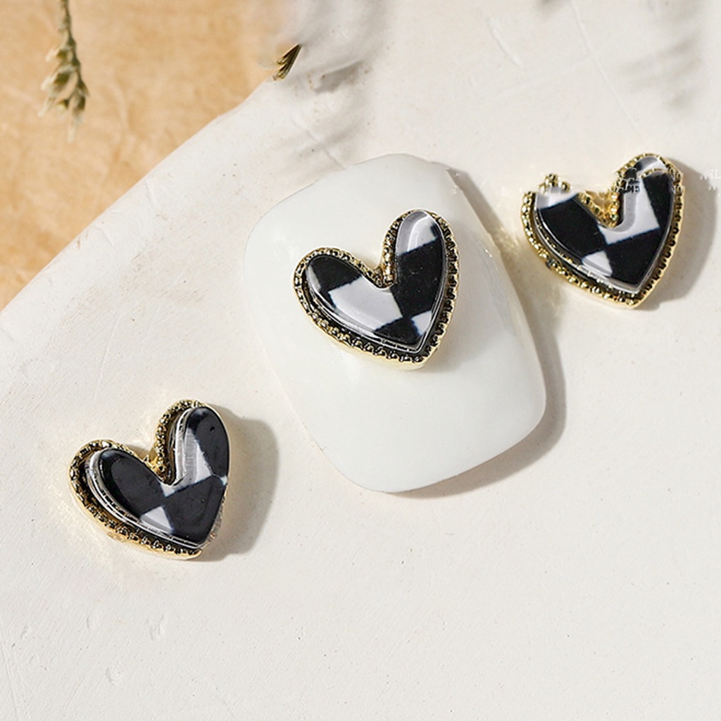 Bộ 5 Hạt Đá Hình Trái Tim Không Phai Màu Trang Trí Móng Tay