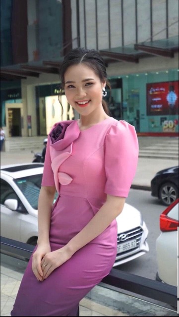 ANH VÀ VIDEO THAT 100%    ĐẦM ÔM BODY OMBRE LOANG MÀU ĐÍNH HOA