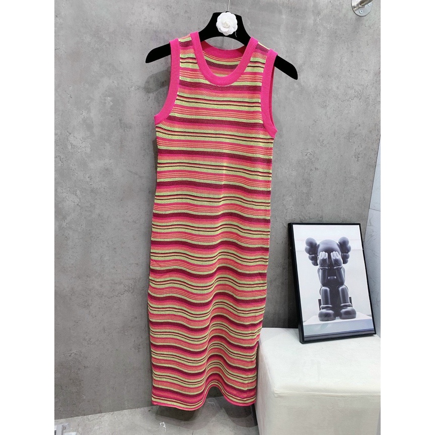 Váy ba lỗ kẻ hồng len móc dáng suông chất len mongtoghi cho nữ dưới 55 kg