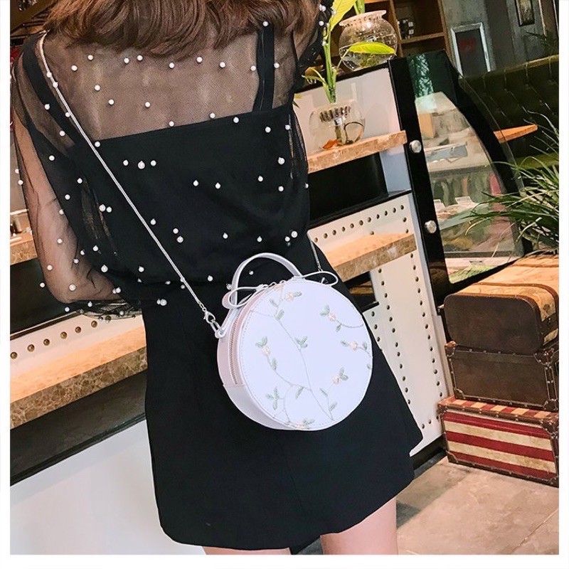 Túi Đeo Chéo Thêu Hoa TIểu Thư Siêu Xinh, Túi Hộp Tròn Hàn Quốc | BigBuy360 - bigbuy360.vn