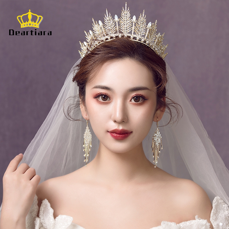 Vương miện trang trí đính đá và ngọc trai xinh xắn cho cô dâu