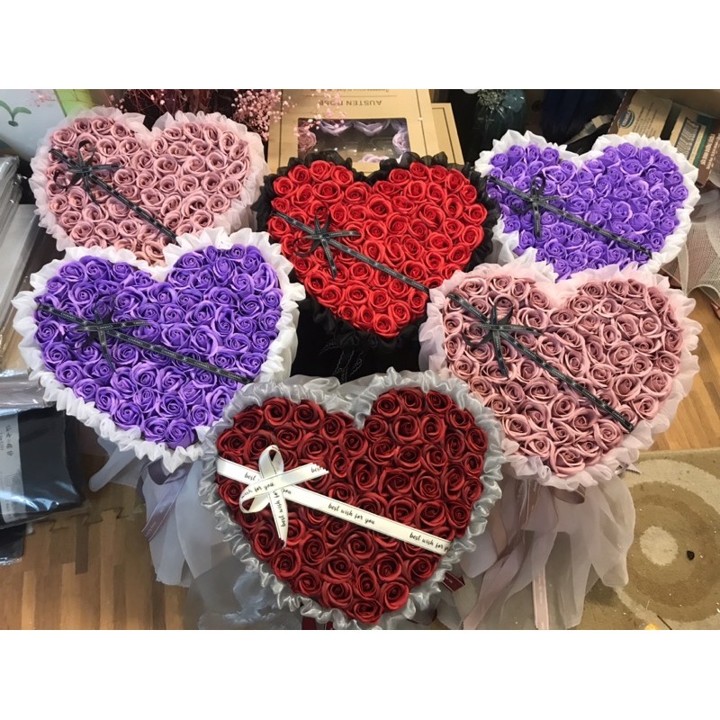 Nhận đặt NowShip tại Hà nội xuyên tết ! Bó hoa tim sáp 60 bông phối voan Hàn cao cấp siêu xịn