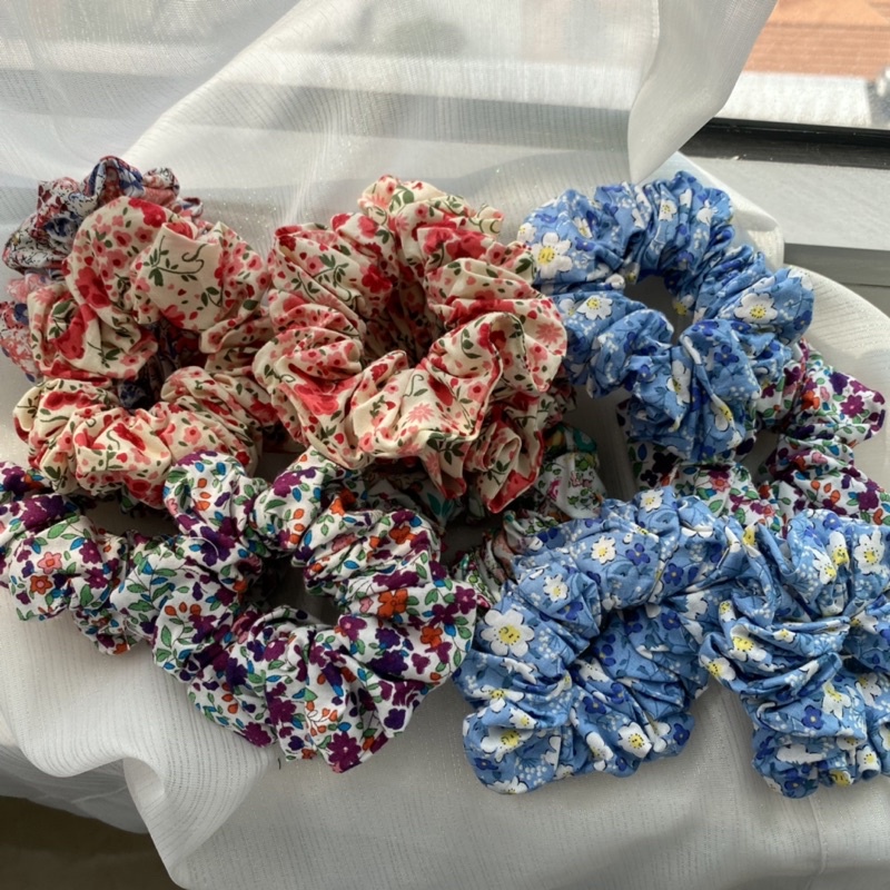 Cột tóc vải / Scrunchies hoa nhí xinh xắn to vừa