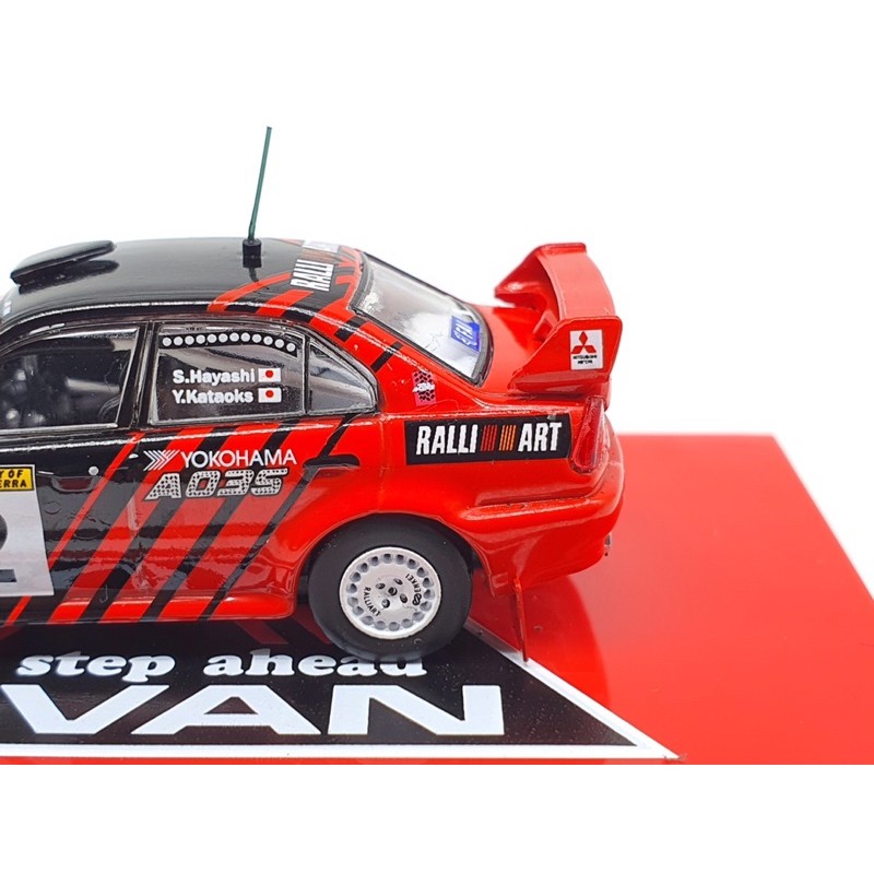 Xe Mô Hình Mitsubishi Lance Evolution VI Winner Rally of Canberra 1999 1:64 Tarmac Works (Đỏ Advan)