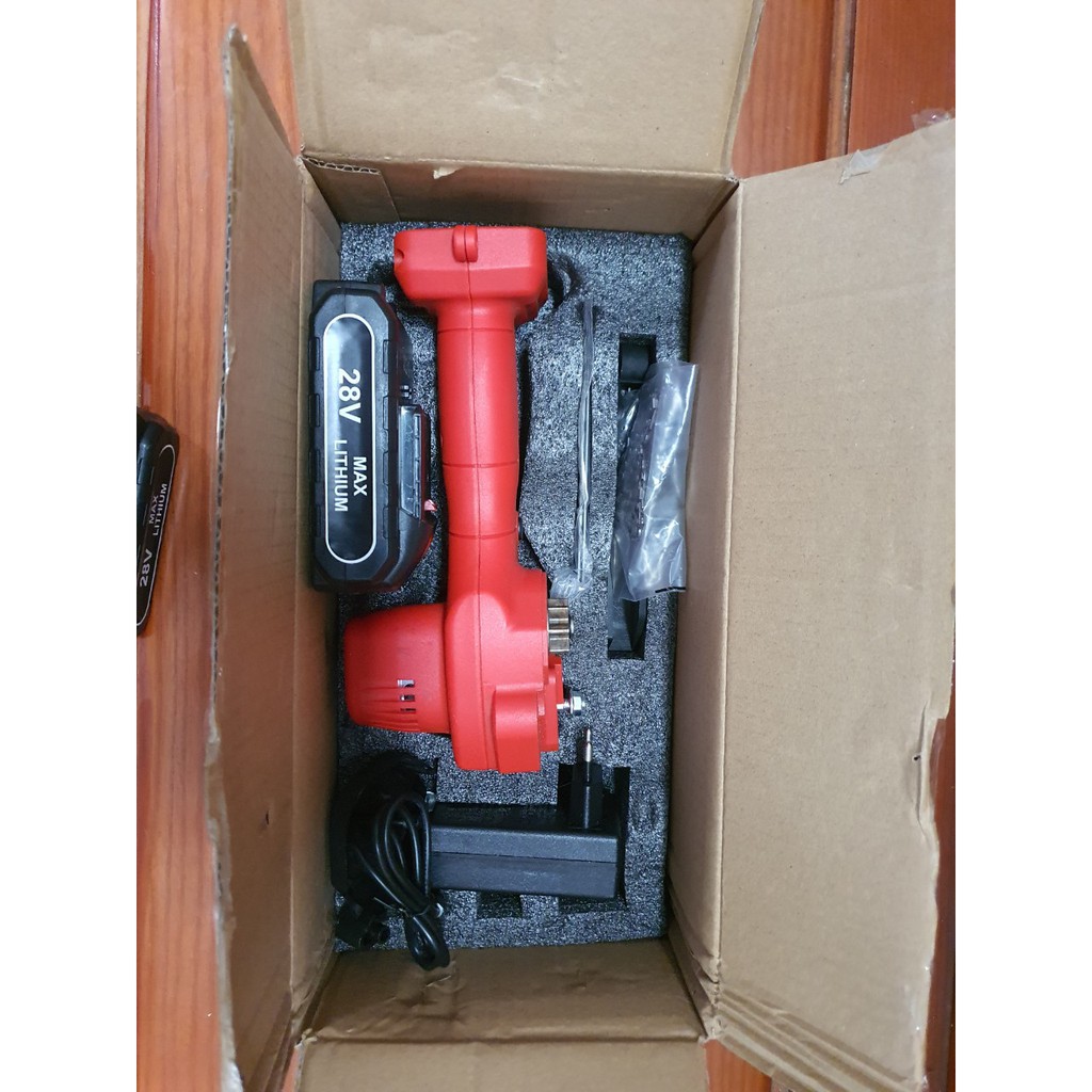 Máy cưa xích chạy pin 36v AOCHUAN, bản 1 và 2 pin