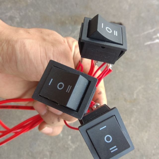 Công tắc tiến lùi dành cho xe máy điện trẻ em đã hàn dây hay motor điện