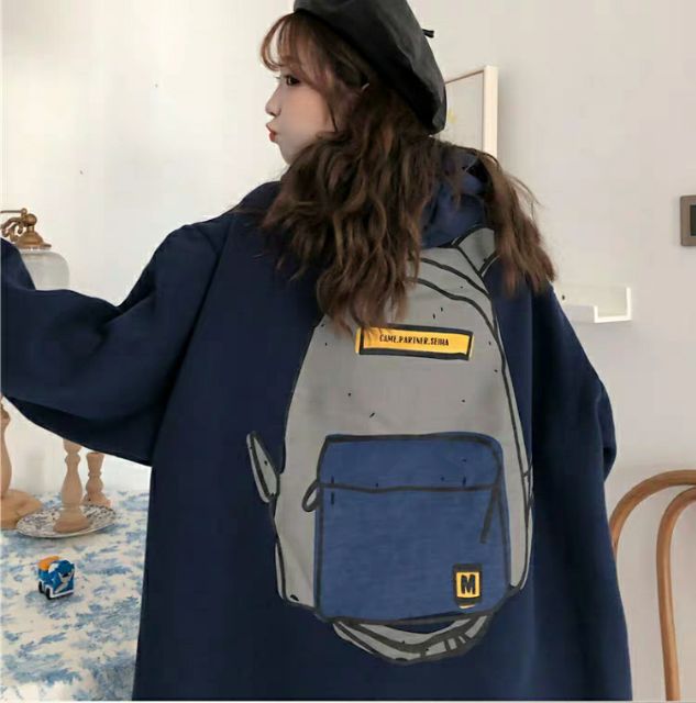 - Áo hoodie hình balo