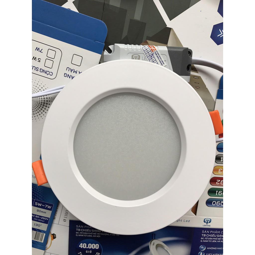 Đèn âm trần đế mỏng