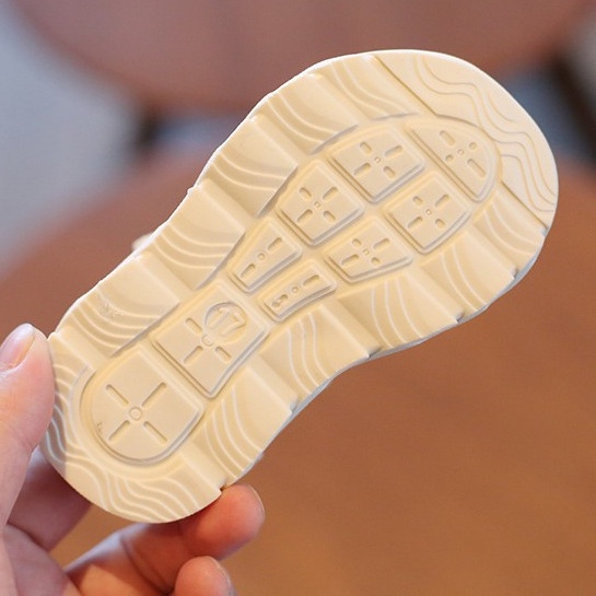 Loại 1_Dép sandal tập đi KMW  Kids siêu mềm, mũi rọ cho bé trai bé gái từ 0 đến 4 tuổi chống trơn trượt hiệu quả