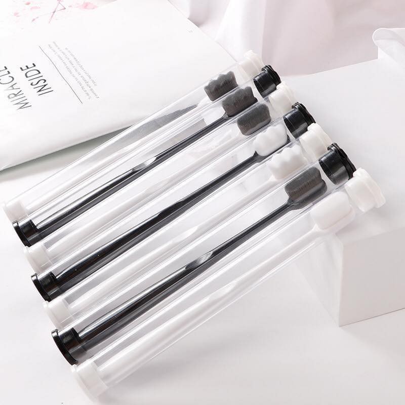 Bàn chải đánh răng cho cả gia đình chất liệu sợi silicon siêu nhỏ mềm mại làm sạch sâu (Kèm hộp đựng)