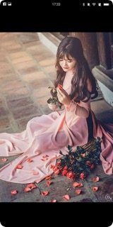 Áo hồng 4 tà kèm quần
