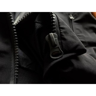 Áo Bomber  Das chữ A