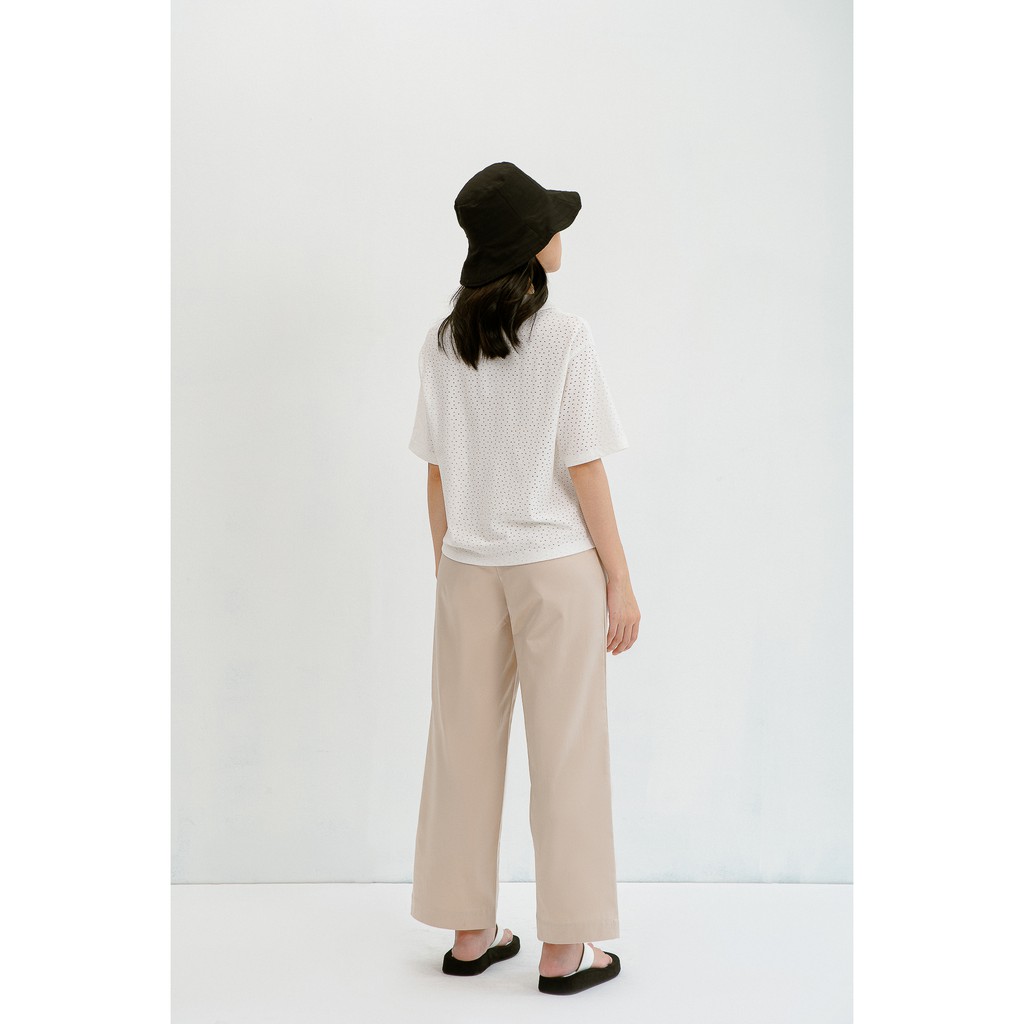 LIBÉ - Áo thun tay ngắn màu trắng cổ polo đục lổ | BigBuy360 - bigbuy360.vn