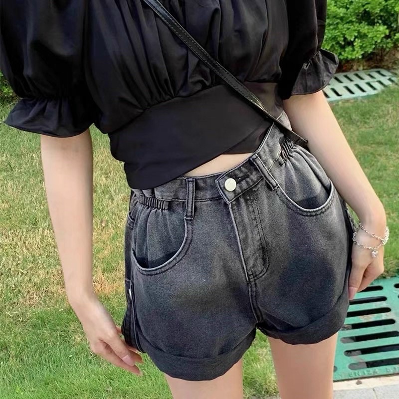 Quần short bò loang kèm đai V95