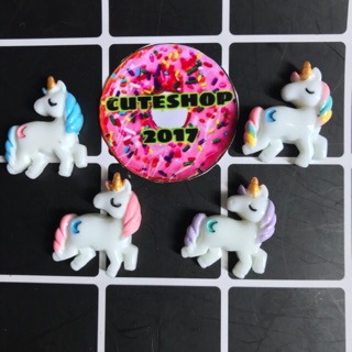 charm unicorn mặt trăng