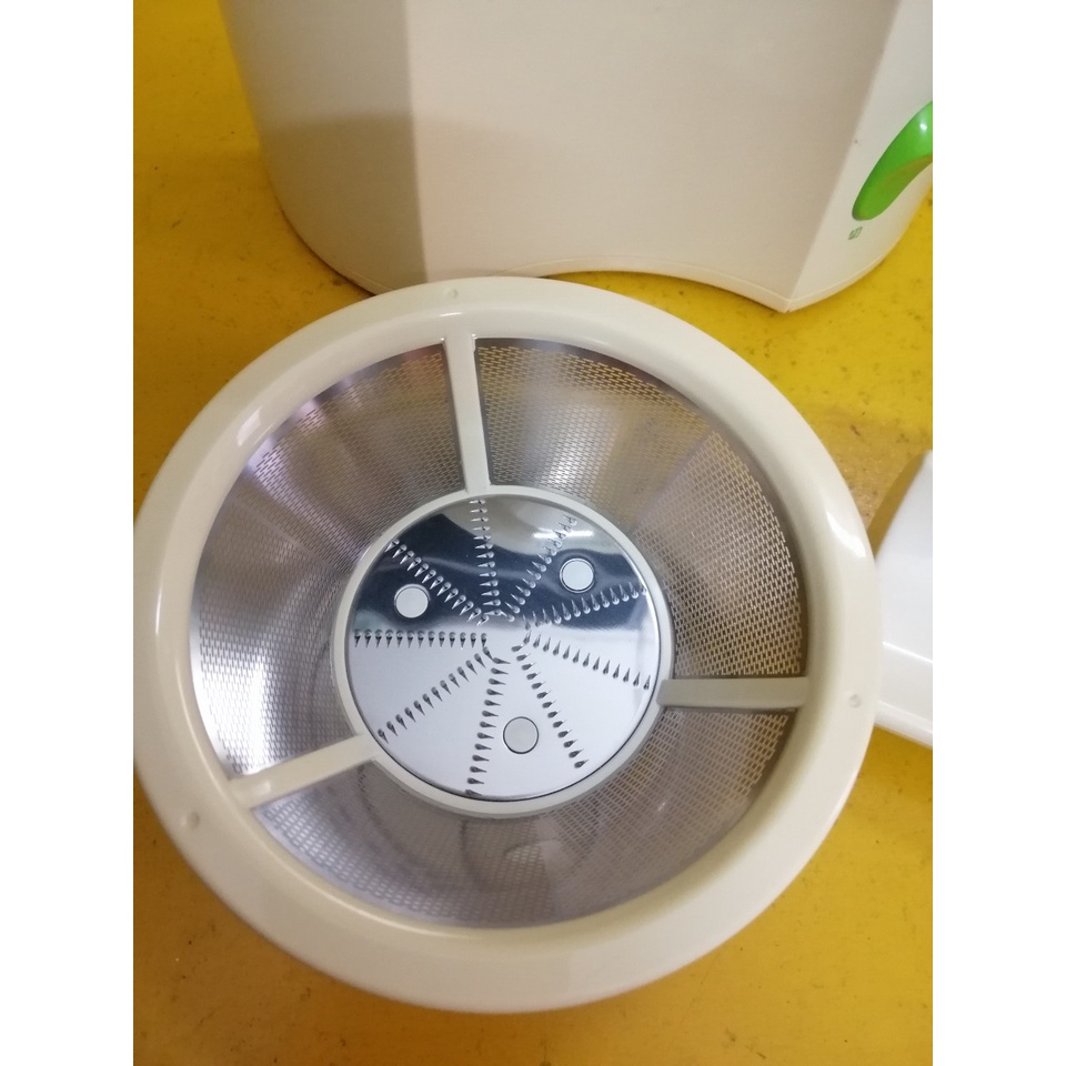 Máy ép nhanh trái cây (hoa quả) nội địa Nhật Twinbird KC-4522 (BF46174) (200W)