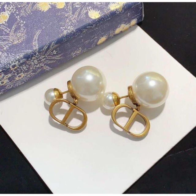 BÔNG TAI DIOR MẪU MỚI 2020