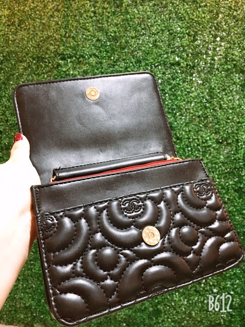 Túi hoa dập nắp