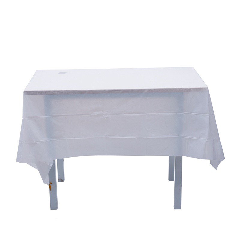 Khăn Trải Bàn Nhựa Màu Trắng Kích Thước 137x183cm