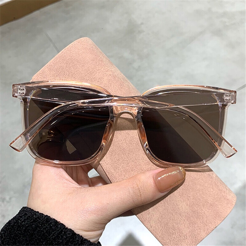 Kính Mát Gọng Vuông Chống Tia UV400 Màu Đen Cổ Điển Dành Cho Nam Và Nữ