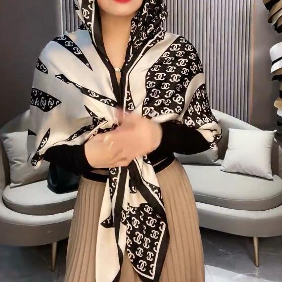 Áo Choàng Chống Nắng Có Mũ Trùm Đầu Khóa Nam Châm Dành Cho Nữ Đi Du Lịch