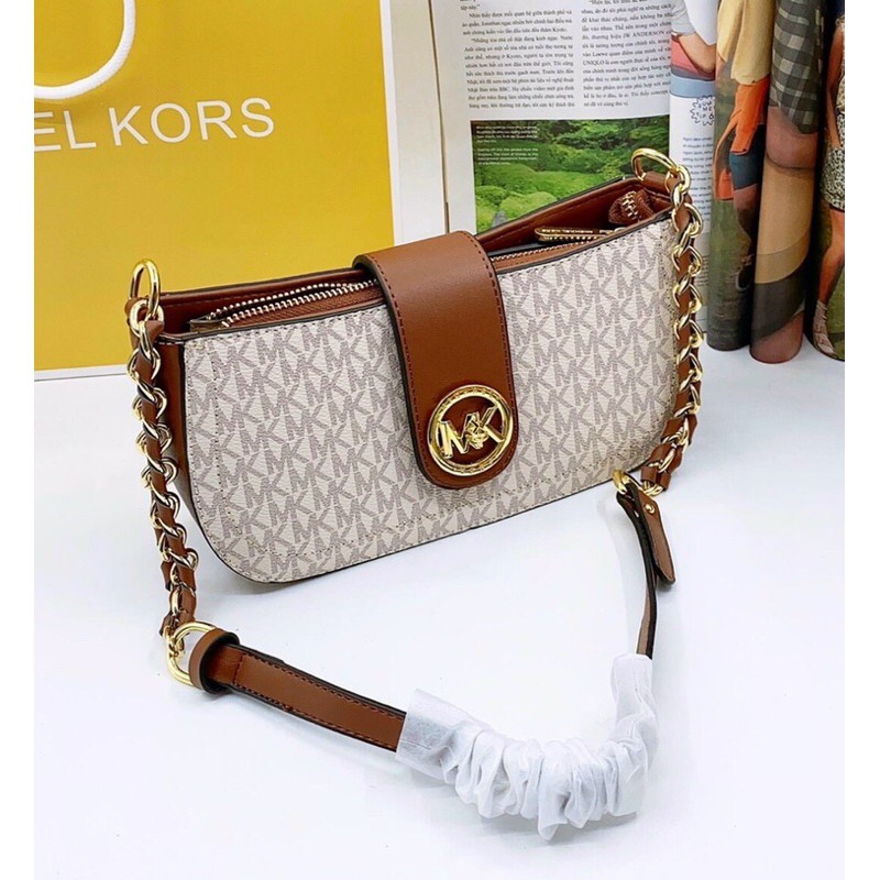 Túi cặp nách Mich@el Kors Carmen